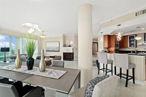 Condo in Daytona Beach, Florida, 3 bedrooms  № 1914940 - photo 15