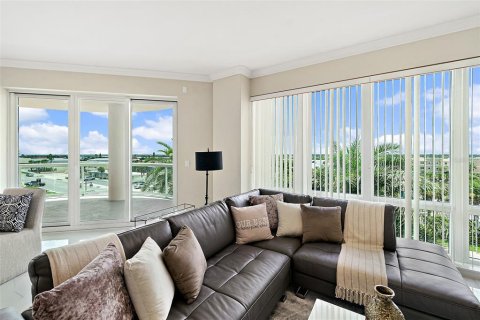 Condo in Daytona Beach, Florida, 3 bedrooms  № 1914940 - photo 5