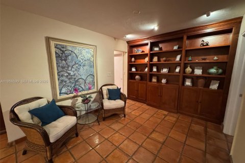 Villa ou maison à vendre à Miami Springs, Floride: 3 chambres, 163.69 m2 № 2251144 - photo 10
