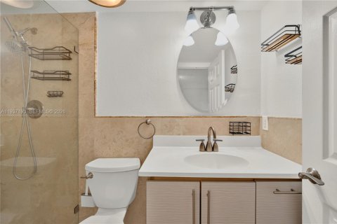 Copropriété à vendre à Hialeah, Floride: 3 chambres, 111.76 m2 № 1995085 - photo 13