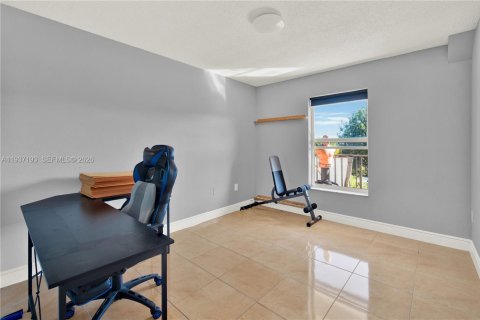 Copropriété à vendre à Hialeah, Floride: 3 chambres, 111.76 m2 № 1995085 - photo 18
