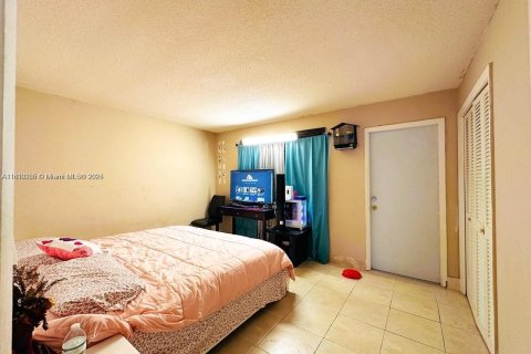 Condominio en venta en Hollywood, Florida, 2 dormitorios, 77.11 m2 № 1779896 - foto 14