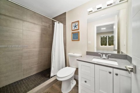 Propiedad comercial en venta en Hollywood, Florida, 250.84 m2 № 2170825 - foto 13