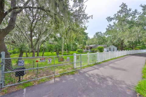 House in Gibsonton, Florida 3 bedrooms, 151.62 sq.m. № 1900007 - photo 2