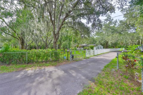 House in Gibsonton, Florida 3 bedrooms, 151.62 sq.m. № 1900007 - photo 1