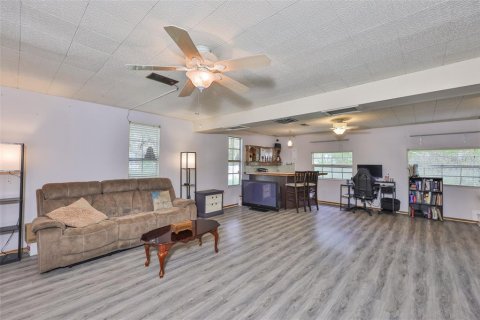House in Gibsonton, Florida 3 bedrooms, 151.62 sq.m. № 1900007 - photo 17