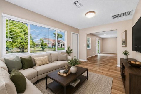 House in Sun City Center, Florida 2 bedrooms, 109.62 sq.m. № 2225824 - photo 9