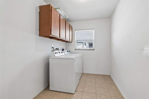 House in Sun City Center, Florida 2 bedrooms, 109.62 sq.m. № 2225824 - photo 15