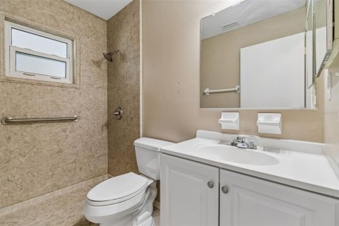House in Sun City Center, Florida 2 bedrooms, 109.62 sq.m. № 2225824 - photo 24