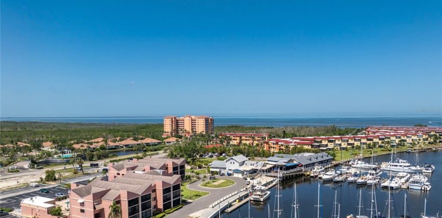Condominio en Punta Gorda, Florida, 1 dormitorio  № 1736568