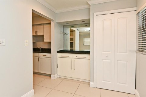 Condo in Winter Park, Florida, 2 bedrooms  № 1903211 - photo 6