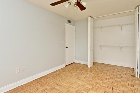 Condo in Winter Park, Florida, 2 bedrooms  № 1903211 - photo 10