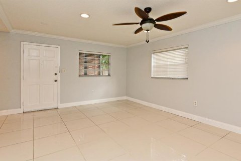 Condo in Winter Park, Florida, 2 bedrooms  № 1903211 - photo 5