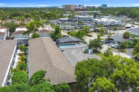 Condo in Winter Park, Florida, 2 bedrooms  № 1903211 - photo 24