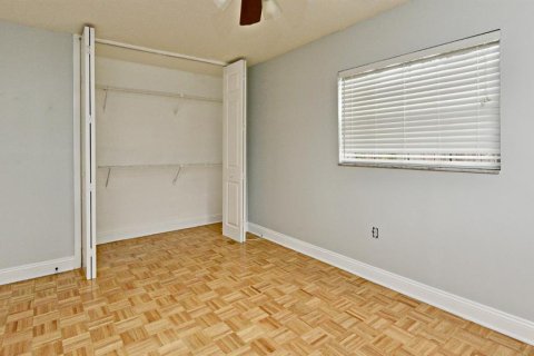 Condo in Winter Park, Florida, 2 bedrooms  № 1903211 - photo 9