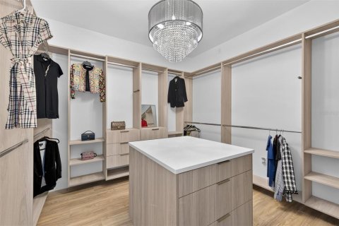Купить виллу или дом в Порт-Шарлотт, Флорида 12 комнат, 450.67м2, № 2275434 - фото 29