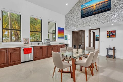 House in Homestead, Florida 5 bedrooms, 270.53 sq.m. № 1727355 - photo 30