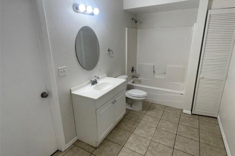 Villa ou maison à louer à Bradenton, Floride: 3 chambres, 130.34 m2 № 1849652 - photo 14