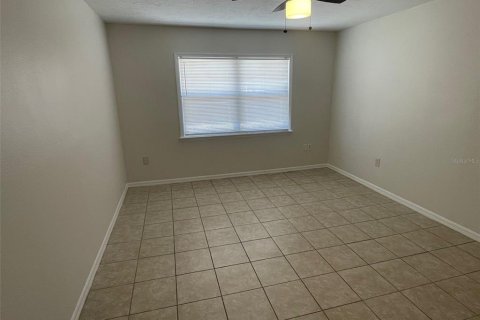 Villa ou maison à louer à Bradenton, Floride: 3 chambres, 130.34 m2 № 1849652 - photo 10