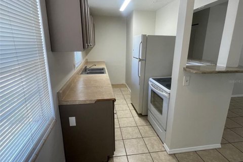 Villa ou maison à louer à Bradenton, Floride: 3 chambres, 130.34 m2 № 1849652 - photo 7