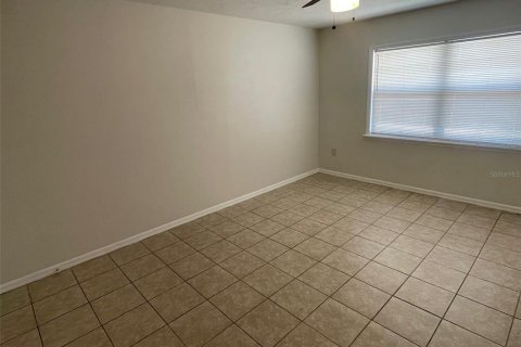 Villa ou maison à louer à Bradenton, Floride: 3 chambres, 130.34 m2 № 1849652 - photo 12