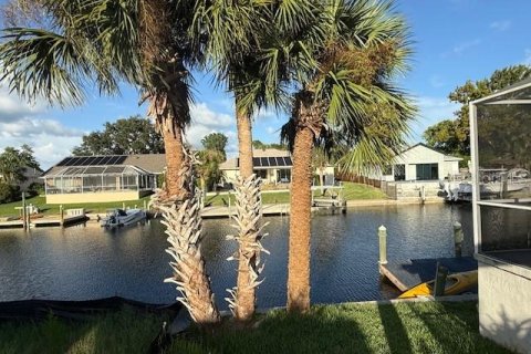 Casa en alquiler en Palm Coast, Florida, 3 dormitorios, 150.5 m2 № 1895126 - foto 2