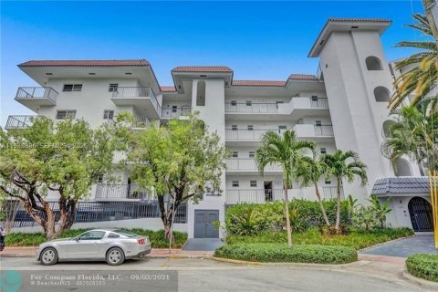 Condominio en Miami Beach, Florida, 1 dormitorio  № 2056296