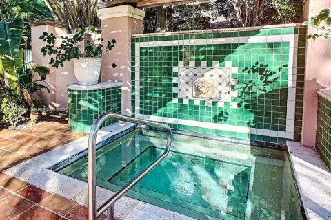 Купить кондоминиум в Мирамар, Флорида 2 спальни, 91.32м2, № 2033108 - фото 27