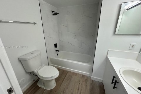 Купить кондоминиум в Мирамар, Флорида 2 спальни, 91.32м2, № 2033108 - фото 8