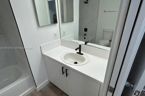 Купить кондоминиум в Мирамар, Флорида 2 спальни, 91.32м2, № 2033108 - фото 9