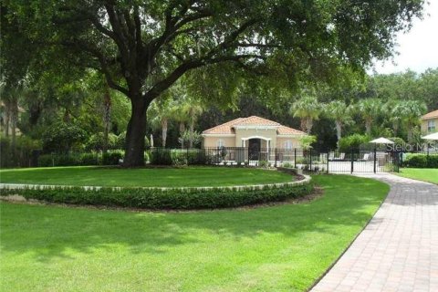 Adosado en venta en Kissimmee, Florida, 2 dormitorios, 121.14 m2 № 2106339 - foto 6