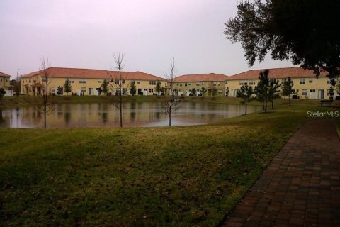 Adosado en venta en Kissimmee, Florida, 2 dormitorios, 121.14 m2 № 2106339 - foto 10