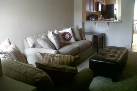 Adosado en venta en Kissimmee, Florida, 2 dormitorios, 121.14 m2 № 2106339 - foto 5