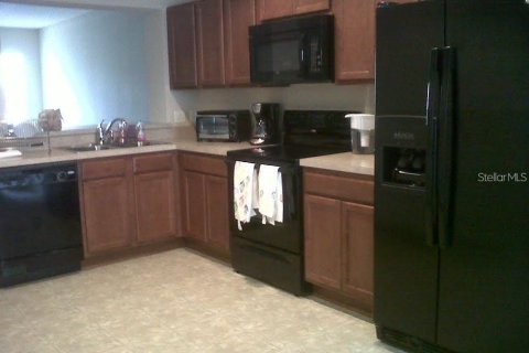 Adosado en venta en Kissimmee, Florida, 2 dormitorios, 121.14 m2 № 2106339 - foto 3