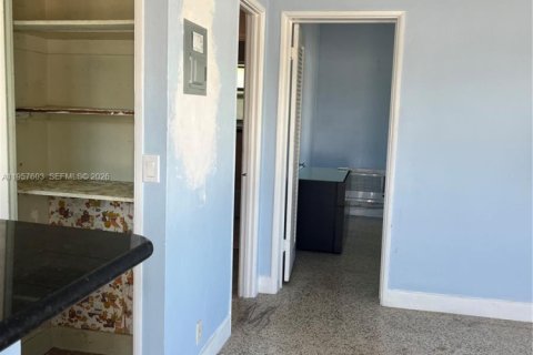 Condo in Delray Beach, Florida, 1 bedroom  № 2011497 - photo 3