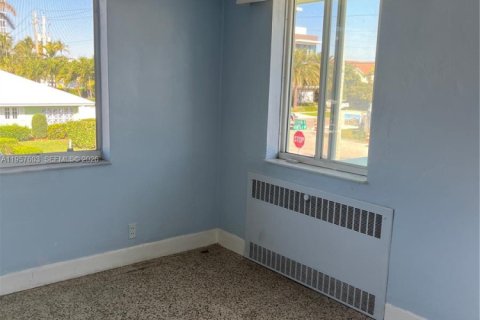 Condo in Delray Beach, Florida, 1 bedroom  № 2011497 - photo 4