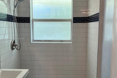 Condo in Delray Beach, Florida, 1 bedroom  № 2011497 - photo 6