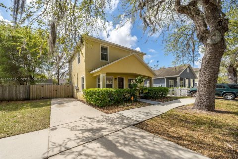 Villa ou maison à vendre à Tampa, Floride: 4 chambres, 150.87 m2 № 2034534 - photo 3