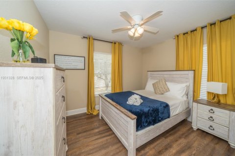 Villa ou maison à vendre à Tampa, Floride: 4 chambres, 150.87 m2 № 2034534 - photo 19