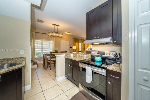 Villa ou maison à vendre à Tampa, Floride: 4 chambres, 150.87 m2 № 2034534 - photo 14