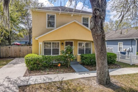 Villa ou maison à Tampa, Floride 4 chambres, 150.87 m2 № 2034534