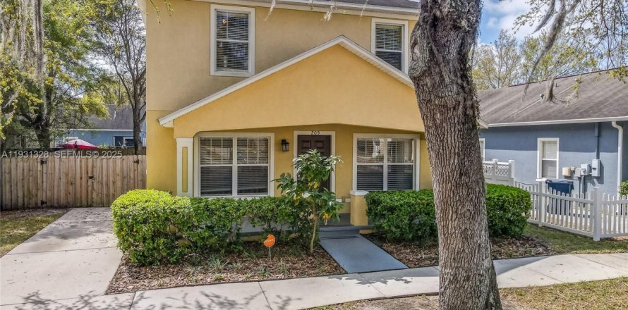 Villa ou maison à Tampa, Floride 4 chambres, 150.87 m2 № 2034534