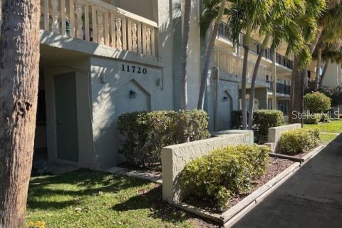 Condominio en venta en Seminole, Florida, 2 dormitorios, 81.2 m2 № 1881276 - foto 1