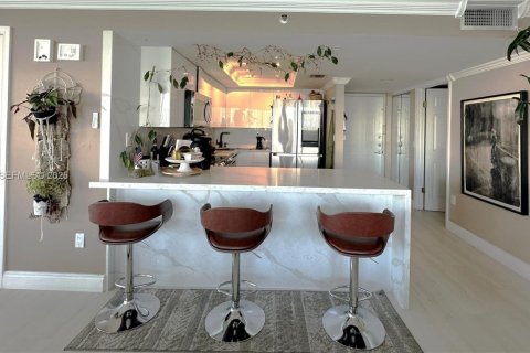 Купить кондоминиум в Санни-Айлс-Бич, Флорида 2 спальни, 102.19м2, № 1986155 - фото 5