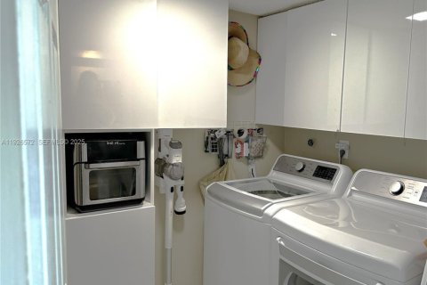 Купить кондоминиум в Санни-Айлс-Бич, Флорида 2 спальни, 102.19м2, № 1986155 - фото 16