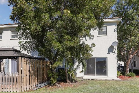 Townhouse in Homestead, Florida 3 bedrooms, 141.03 sq.m. № 1745804 - photo 18