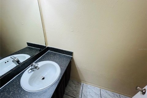 Condo in Orlando, Florida, 1 bedroom  № 1882740 - photo 12