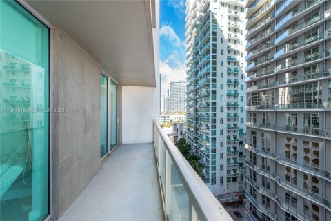 Condo in Miami, Florida, 2 bedrooms  № 2053064 - photo 7