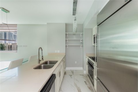 Condo in Miami, Florida, 2 bedrooms  № 2053064 - photo 14