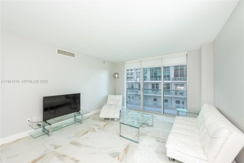 Condo in Miami, Florida, 2 bedrooms  № 2053064 - photo 11